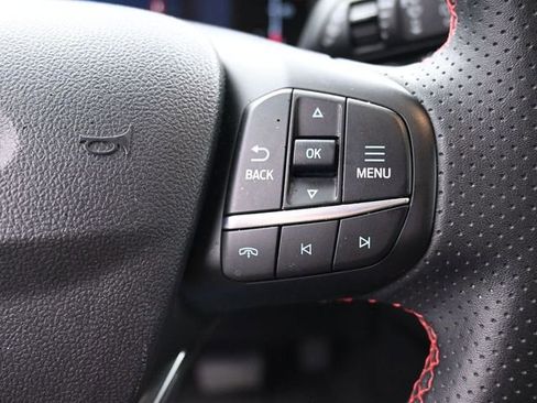 Used 2025 Ford Escape ST-Line image 32