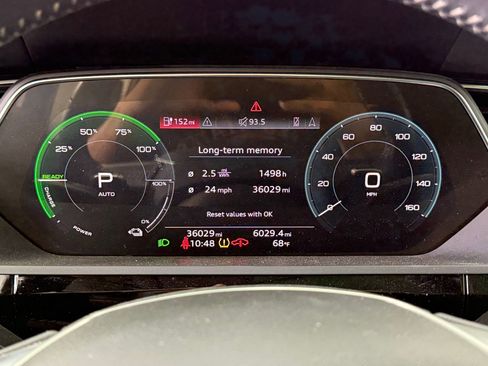 Used 2021 Audi e-tron Premium w/ Convenience Plus Package image 22