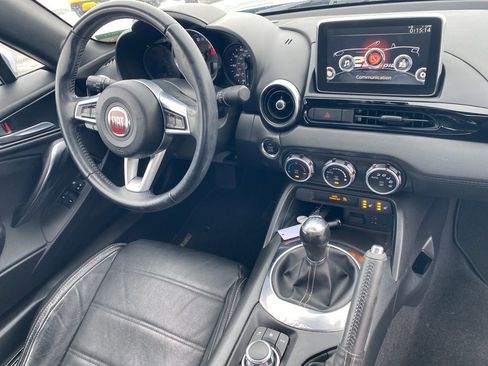 Used 2018 FIAT 124 Spider Lusso w/ Convenience Group image 19