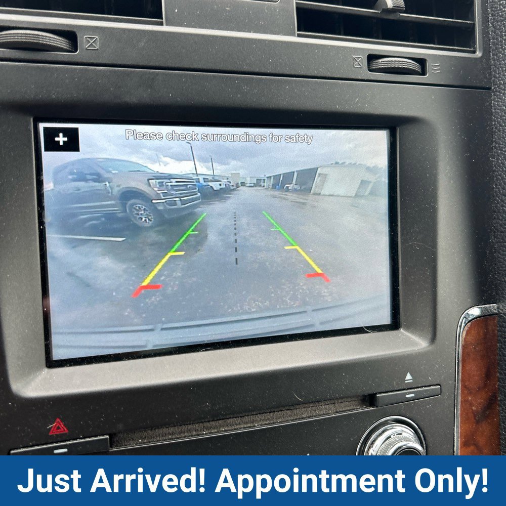Used 2017 Lincoln Navigator L Select RWD image 16