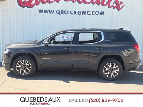 Used 2020 GMC Acadia SLE w/ LPO, Black Accent Package FWD image 4