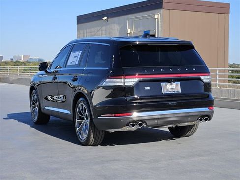 New 2026 Lincoln Aviator Reserve w/ Luxury Package image 5