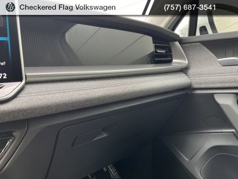 New 2025 Volkswagen Tiguan S image 41