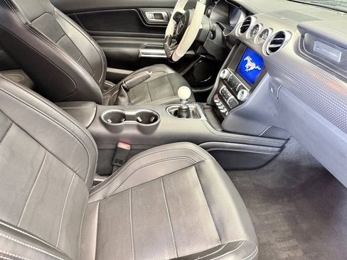 Used 2022 Ford Mustang GT Premium w/ GT Performance Package RWD image 12