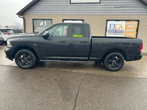 Used 2017 RAM 1500 Sport w/ Black Ram 1500 Sport Group image 8