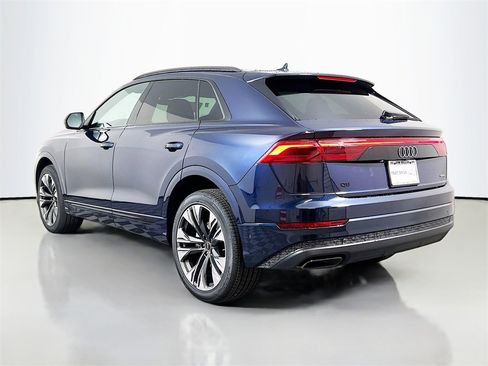 New 2025 Audi Q8 Premium image 5