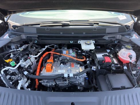 Used 2024 Chevrolet Equinox EV RS image 21