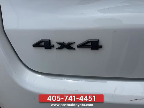Used 2025 Jeep Compass Trailhawk AWD/4WD image 26