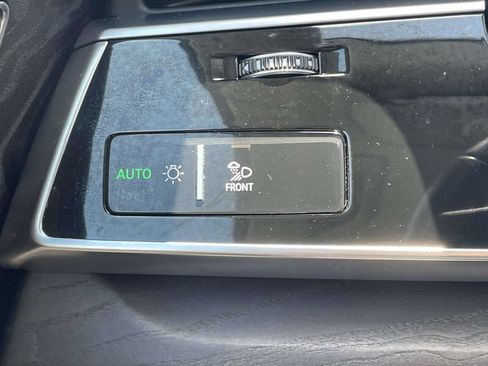 Used 2021 Audi Q8 Prestige w/ Prestige Package AWD/4WD image 29
