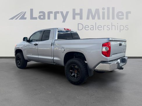 Used 2014 Toyota Tundra SR5 w/ SR5 Upgrade Package image 3