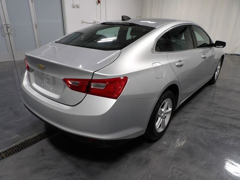 Used 2020 Chevrolet Malibu LS FWD image 4