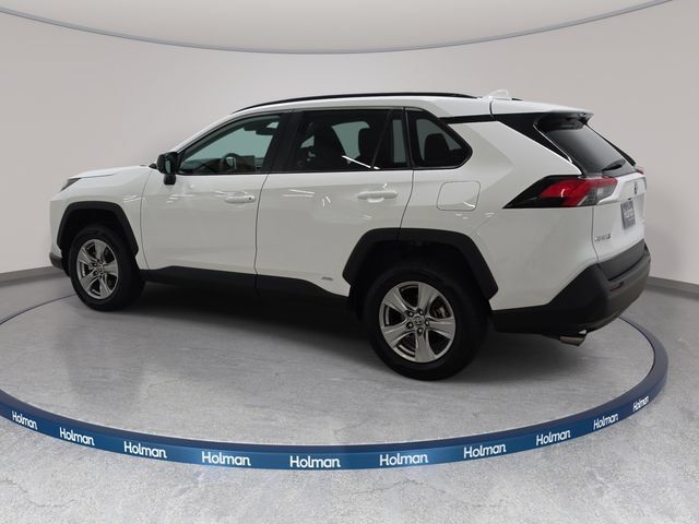 Certified 2025 Toyota RAV4 LE AWD/4WD image 7