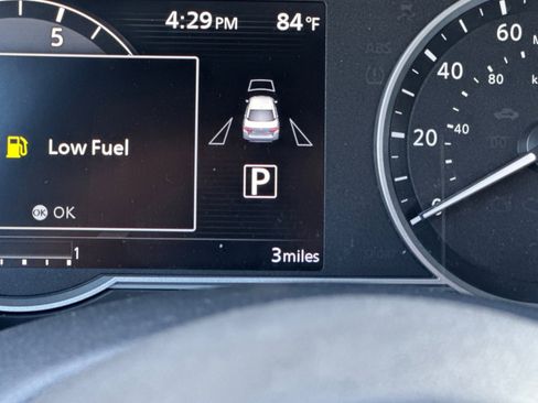 New 2025 Nissan Versa SV w/ Trunk Package image 21