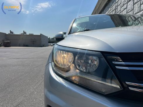 Used 2017 Volkswagen Tiguan S FWD image 15