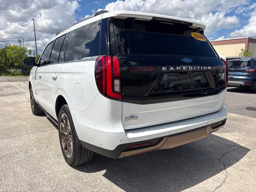 Used 2025 Ford Expedition King Ranch AWD/4WD image 5
