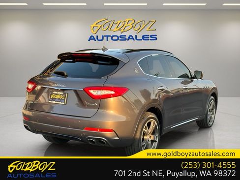 Used 2017 Maserati Levante w/ Sport Package AWD/4WD image 4