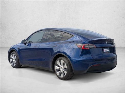 Used 2021 Tesla Model Y Long Range AWD/4WD image 8