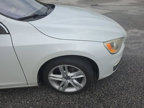 Used 2015 Volvo S60 T5 Premier w/ Convenience Package AWD/4WD image 4