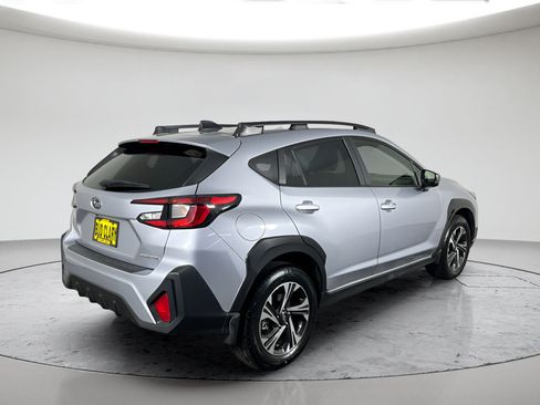 Used 2024 Subaru Crosstrek 2.0i Premium w/ Crosstrek Mirror Package AWD/4WD image 3