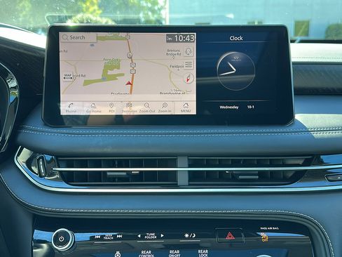 Certified 2025 INFINITI QX60 Sensory image 18