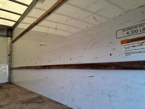 Used 2021 GMC Savana 3500 Extended w/ Power Convenience Package image 16