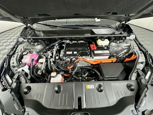 Used 2023 Toyota bZ4X XLE w/ Weather Package FWD image 33