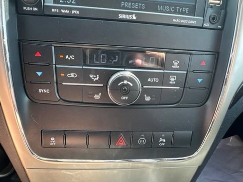 Used 2011 Jeep Grand Cherokee Laredo AWD/4WD image 18