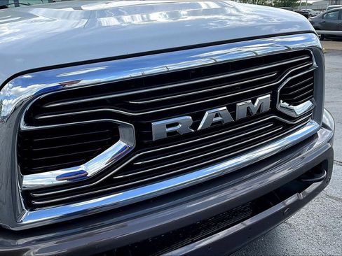 Used 2018 RAM 2500 Longhorn w/ Longhorn Southfork Package AWD/4WD image 34