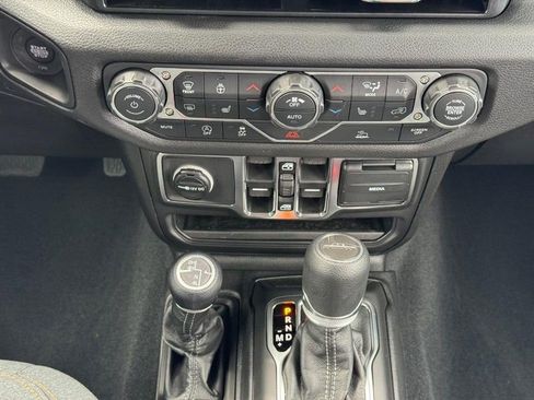 New 2026 Jeep Gladiator Sport image 9