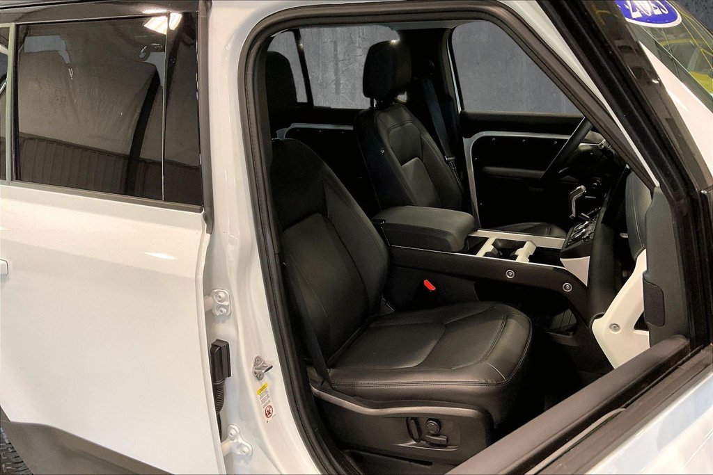 Certified 2025 Land Rover Defender 110 S AWD/4WD image 30