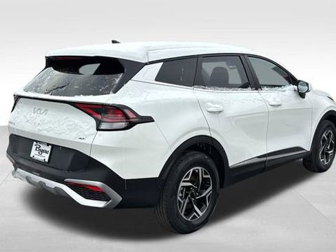 Used 2024 Kia Sportage LX image 30