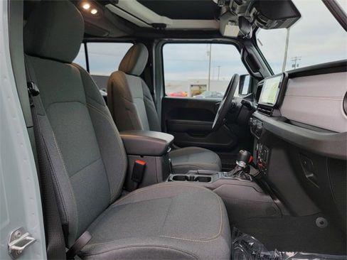 Certified 2024 Jeep Wrangler Unlimited image 24