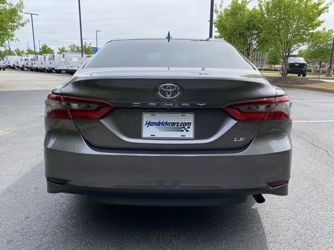 Used 2024 Toyota Camry LE w/ Convenience Package image 8
