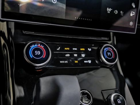 Used 2023 Land Rover Range Rover Sport SE Dynamic image 23