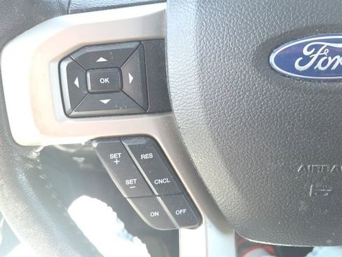 Used 2019 Ford F150 Lariat AWD/4WD image 39