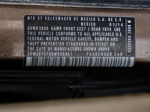 Used 2014 Volkswagen Beetle 1.8T FWD image 53