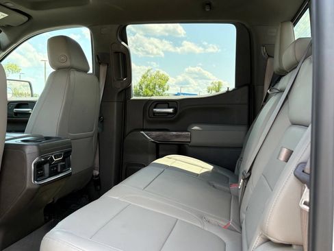 Used 2019 Chevrolet Silverado 1500 LTZ w/ LTZ Convenience Package AWD/4WD image 22