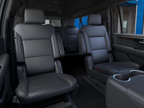 New 2026 Chevrolet Suburban LT w/ Comfort Package image 17