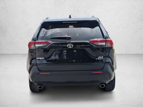 Used 2025 Toyota RAV4 XLE AWD/4WD image 6