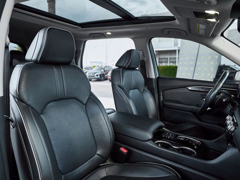 Used 2023 Honda Pilot Elite image 26