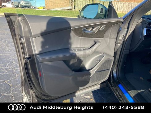 New 2026 Audi Q8 Premium Plus image 12