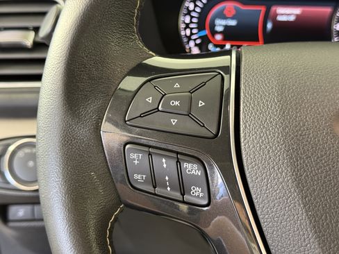 Certified 2018 Ford Explorer Platinum image 25