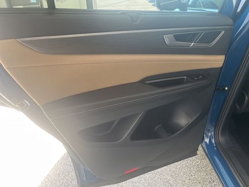 New 2025 Volkswagen Atlas Cross Sport SE image 29