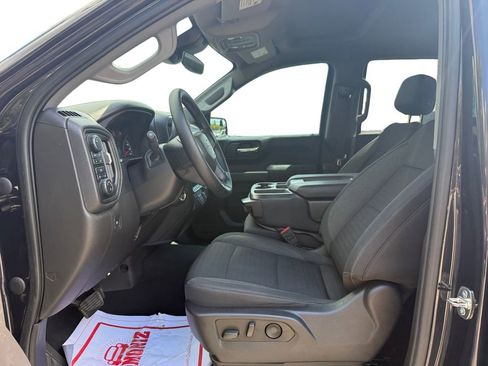 Used 2023 Chevrolet Silverado 1500 Custom image 9