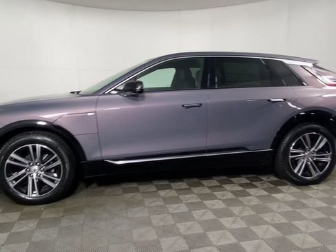 New 2026 Cadillac Lyriq Luxury image 5