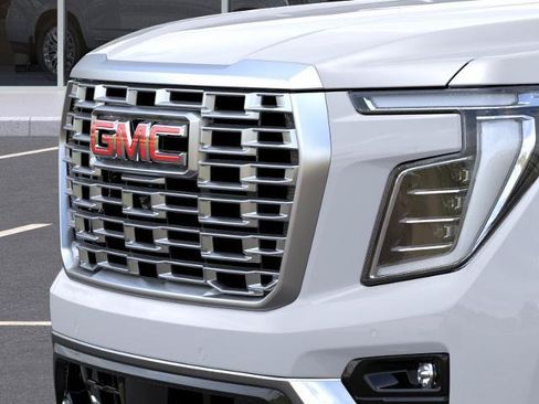 New 2026 GMC Yukon Denali w/ Advanced Technology Package AWD/4WD image 13