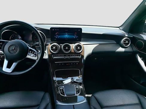 Used 2020 Mercedes-Benz GLC 300 image 17