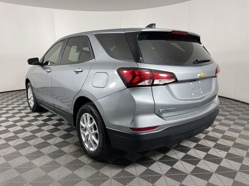 Used 2024 Chevrolet Equinox LS FWD image 8