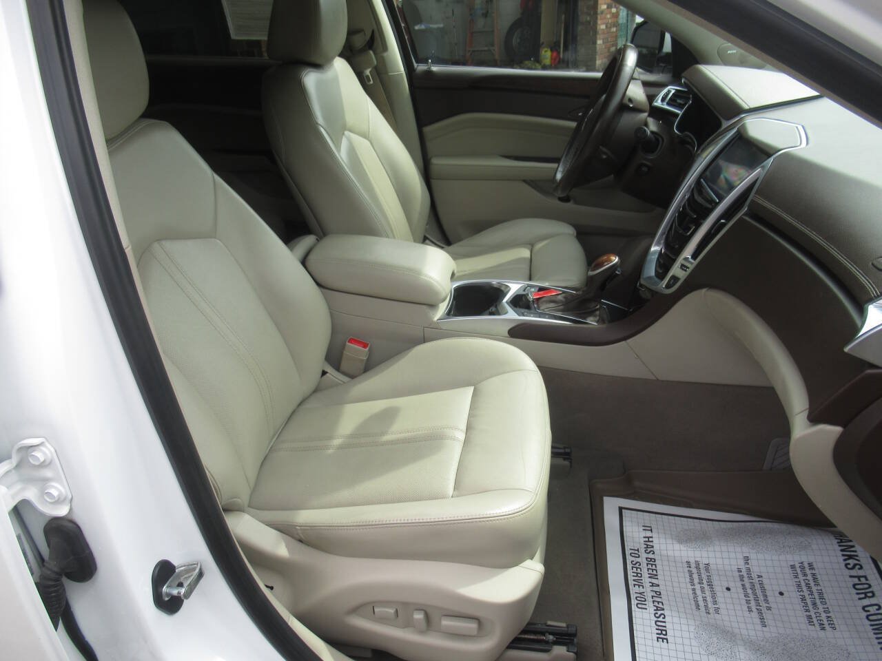 Used 2014 Cadillac SRX Luxury AWD/4WD image 6