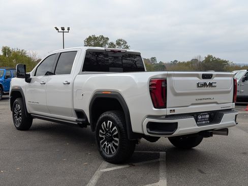 Used 2024 GMC Sierra 2500 Denali Ultimate w/ Max Trailering Package image 7